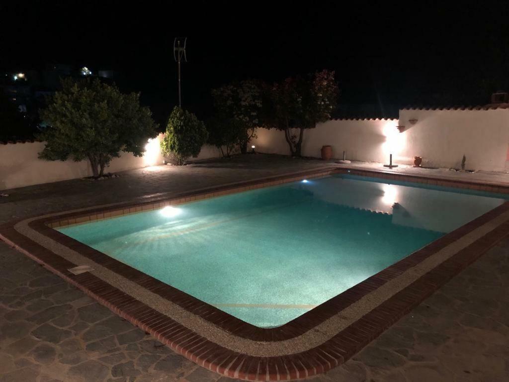 팔리오우리 Maisonette With Sea View & Pool 빌라 외부 사진